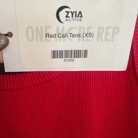 ZYIA Active Red Ribbed Cali Tank - Picture 3 of 5